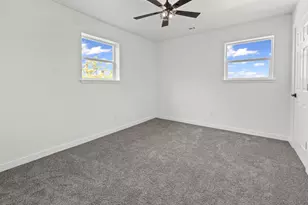 173 Kahalulu Dr, Bastrop, TX 78602 - Photo 25