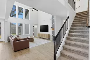 195 Grand Cyn Wy, Kyle, TX 78640 - Photo 3