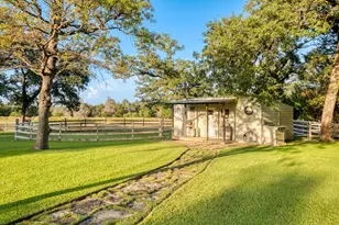 1474 County Rd B, Lexington, TX 78947 - Photo 15
