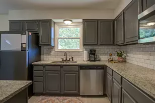 167 Hatcher Ave, San Antonio, TX 78223 - Photo 7