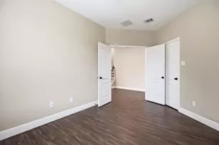 2950 E Old Settlers Blvd, Round Rock, TX 78665 - Photo 17