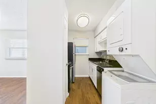 2401 Manor Rd, Austin, TX 78722 - Photo 5