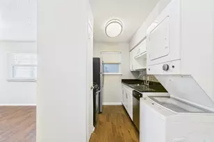 2401 Manor Rd, Austin, TX 78722 - Photo 5