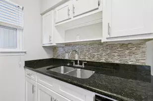 2401 Manor Rd, Austin, TX 78722 - Photo 3