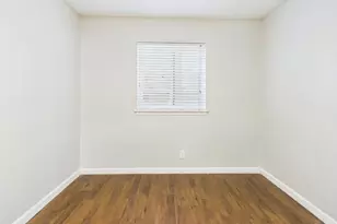 2401 Manor Rd, Austin, TX 78722 - Photo 9