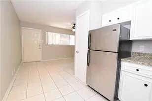 2404 Longview St, Austin, TX 78705 - Photo 9