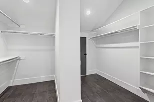 2921 Lyons Rd, Austin, TX 78702 - Photo 11