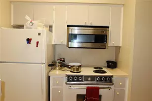 612 Park Pl, Austin, TX 78705 - Photo 9