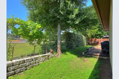 2001 Faro Drive #21, Austin, TX 78741 - Photo 17