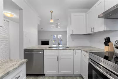 2018 W Rundberg Lane #16D, Austin, TX 78758 - Photo 7