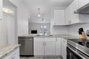 2018 W Rundberg Ln, Austin, TX 78758 - Photo 7