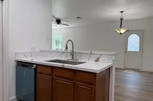 1621 Parkfield Cir, Round Rock, TX 78664 - Photo 7