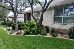 416 Brazos Dr, Georgetown, TX 78628 - Photo 29