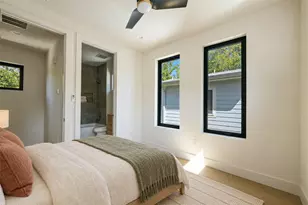 1606 Cedar Ave, Austin, TX 78702 - Photo 7