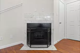 512 Eberhart Ln, Austin, TX 78745 - Photo 7