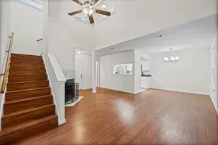 512 Eberhart Ln, Austin, TX 78745 - Photo 5