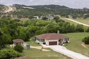 202 Falling Oak Dr, Blanco, TX 78606 - Photo 1