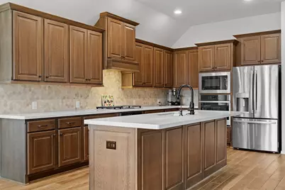 405 Glen Arbor Drive, Liberty Hill, TX 78642 - Photo 9