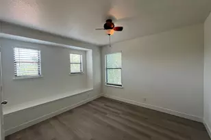 821 New Bridge Dr, Kyle, TX 78640 - Photo 13