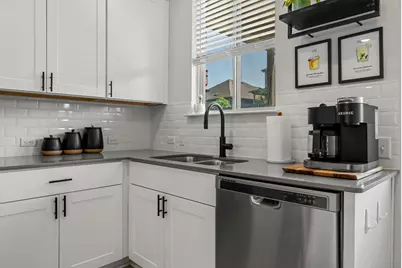 350 Purple Heart Drive, Buda, TX 78610 - Photo 9