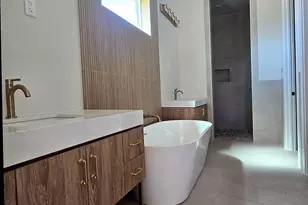 2425 Bruin Dr, Spicewood, TX 78669 - Photo 9