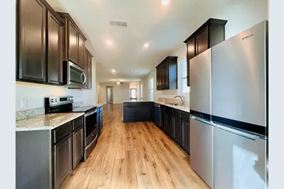 401 Liberty Meadows Drive, Liberty Hill, TX 78642 - Photo 5