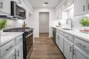 5720 Shreveport Dr, Austin, TX 78727 - Photo 11