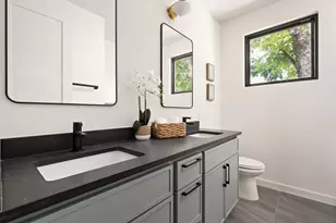 2717 Lyons Rd, Austin, TX 78702 - Photo 25