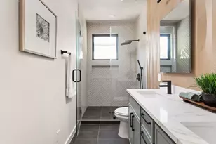 2717 Lyons Rd, Austin, TX 78702 - Photo 21