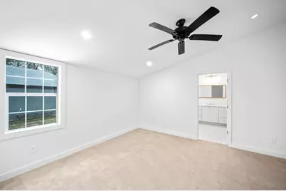 664 E Galveston Street, Giddings, TX 78942 - Photo 15