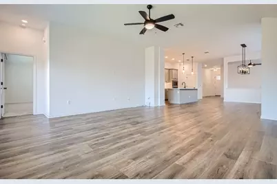 7904 Gilwice Lane, Austin, TX 78744 - Photo 7