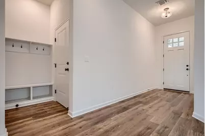 7904 Gilwice Lane, Austin, TX 78744 - Photo 11