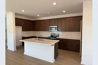 112 Quail Convey Drive, Jarrell, TX 76537 - Photo 7