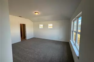 112 Quail Convey Dr, Jarrell, TX 76537 - Photo 5