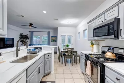 7510 Lazy Creek Drive #B, Austin, TX 78724 - Photo 3