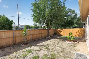 3905 Bronco Bend Loop, Austin, TX 78744 - Photo 37
