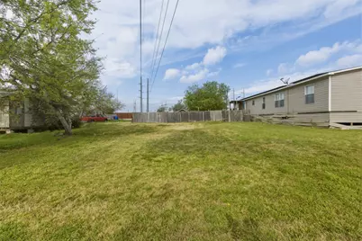 104 Royal Street, Taylor, TX 76574 - Photo 21