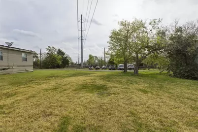 104 Royal Street, Taylor, TX 76574 - Photo 19