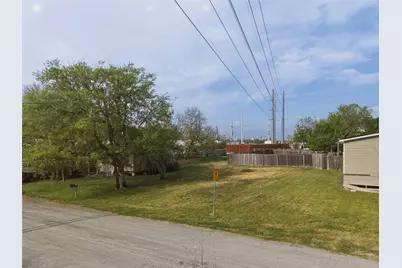 104 Royal Street, Taylor, TX 76574 - Photo 13