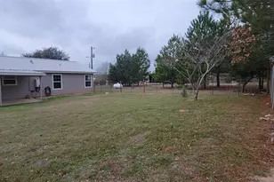 195 Cardinal Dr, Paige, TX 78659 - Photo 17