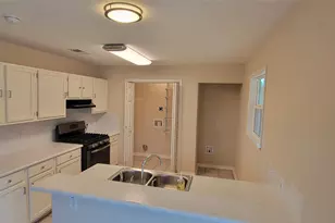 195 Cardinal Dr, Paige, TX 78659 - Photo 3