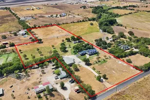 1475 County Rd 315, Jarrell, TX 76537 - Photo 37