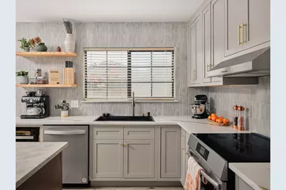 11301 Crest Meadow Lane, Austin, TX 78748 - Photo 9