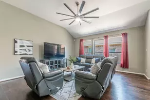 105 Penna Ln, Georgetown, TX 78628 - Photo 7