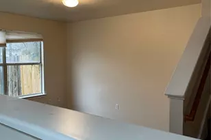 1013 Christopher St, Round Rock, TX 78681 - Photo 9