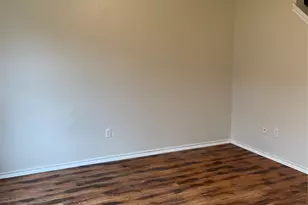 1013 Christopher St, Round Rock, TX 78681 - Photo 5