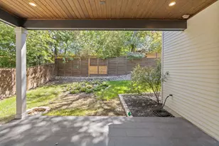 1719 Bunche Rd, Austin, TX 78721 - Photo 31