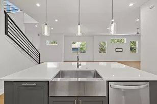 1719 Bunche Rd, Austin, TX 78721 - Photo 13