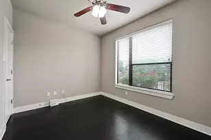 2021 Carlson Dr, Austin, TX 78741 - Photo 13