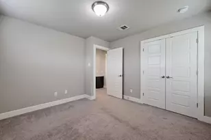 2021 Carlson Dr, Austin, TX 78741 - Photo 23